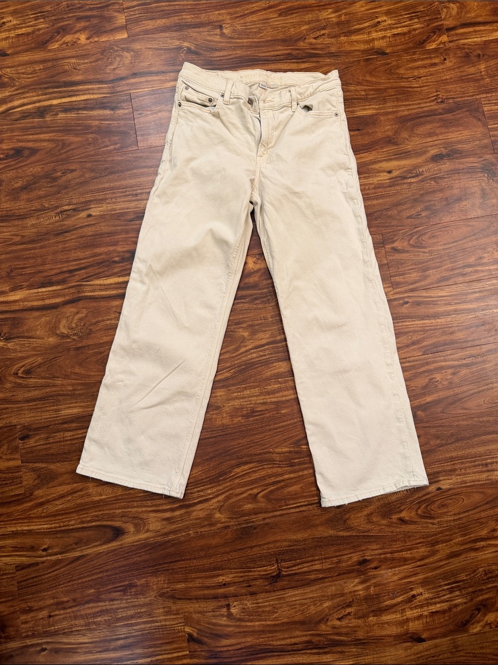 American Eagle Outfitters Straight-Leg Jeans in Light Tan